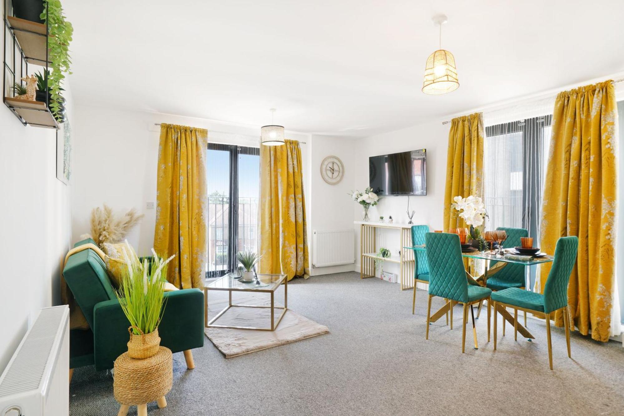 Modern Apartments With Free Parking Near Heathrow Colnbrook Экстерьер фото
