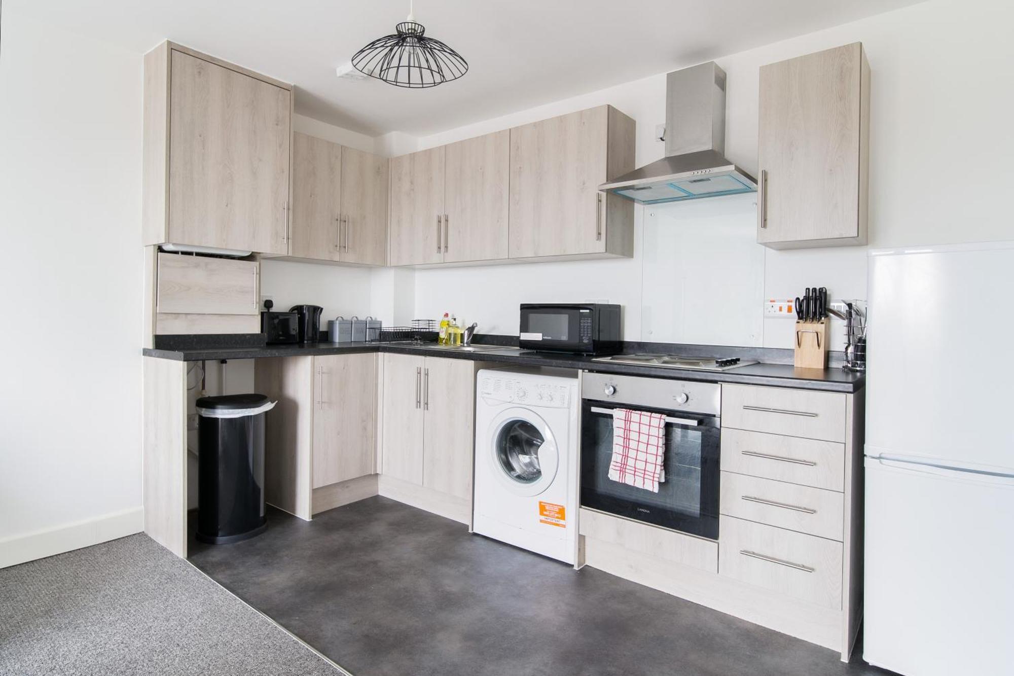 Modern Apartments With Free Parking Near Heathrow Colnbrook Экстерьер фото